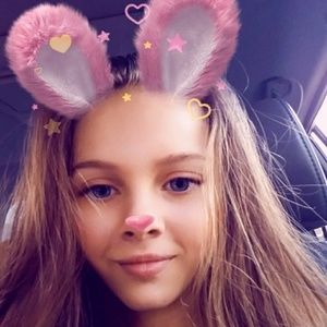 Meet your Posher, Annika